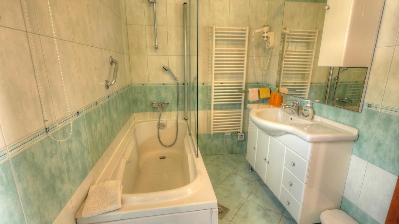 Apartment Villa Molina Mlini Exteriör bild